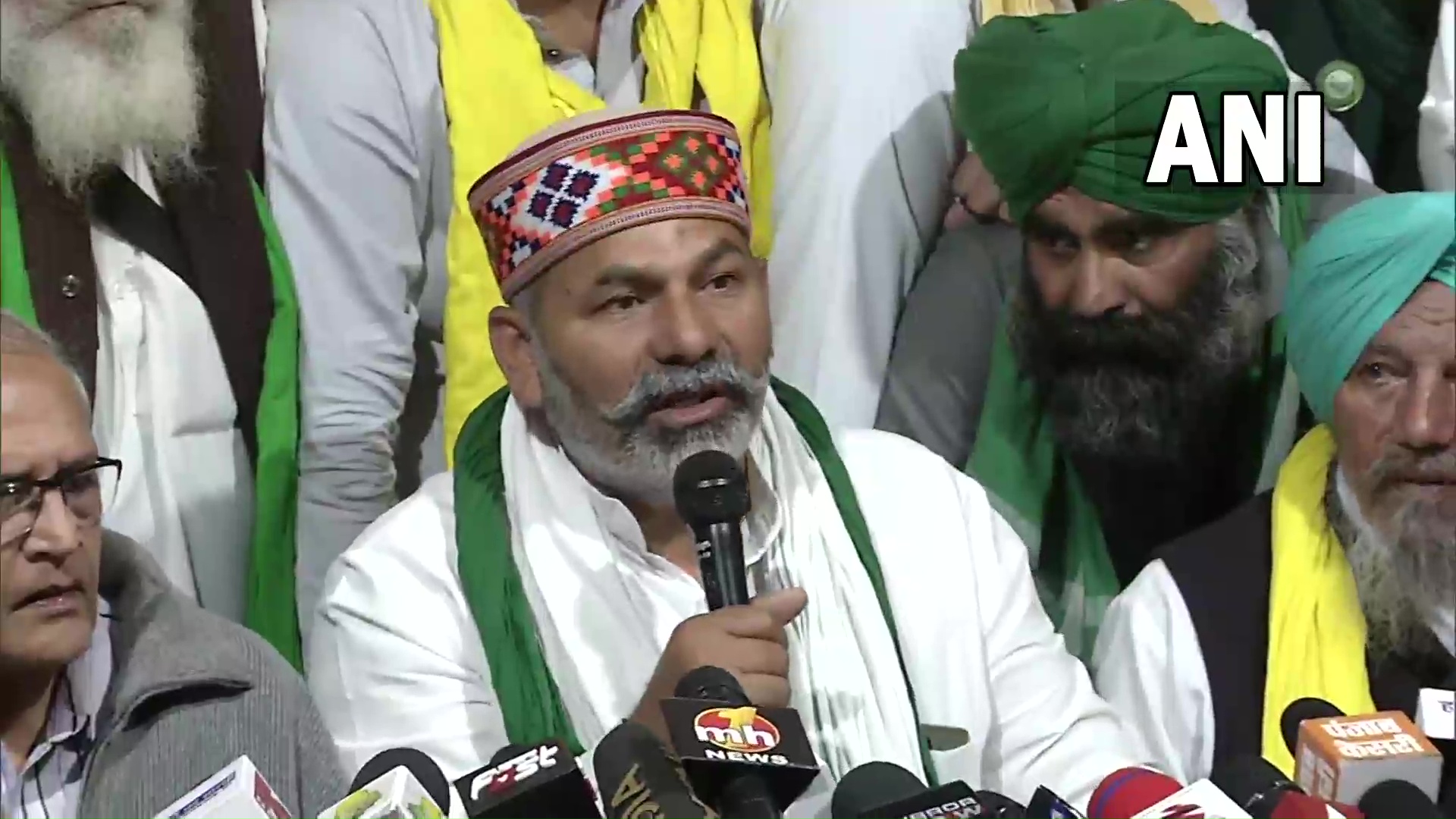 Farmers body forms 5-member committee to hold talks with Centre - Vimarsana News