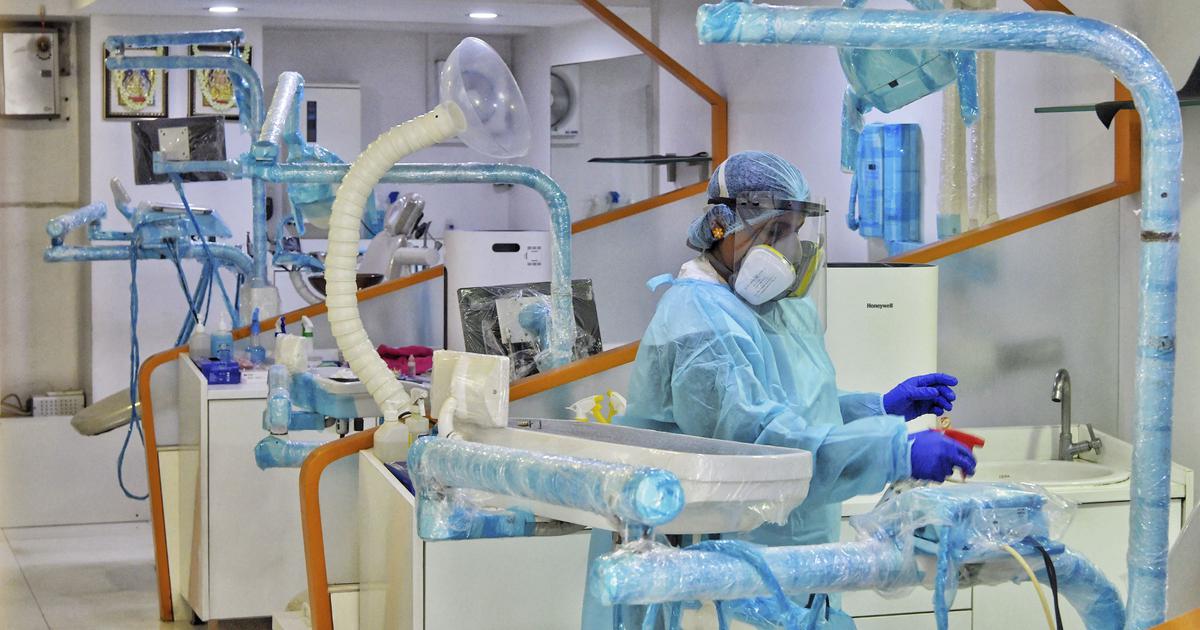 Karnataka: Private hospital asked to return excess fee collected from 3 COVID-19 patients - Vimarsana News