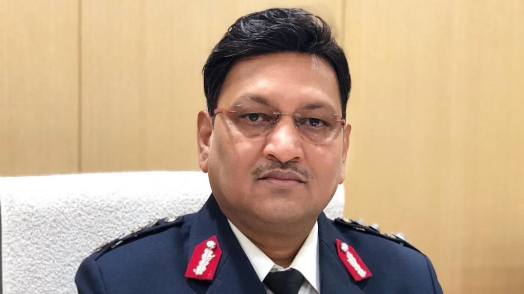 Mumbai: Controversial Chief fire officer Shashikant Kale dismissed - Vimarsana News