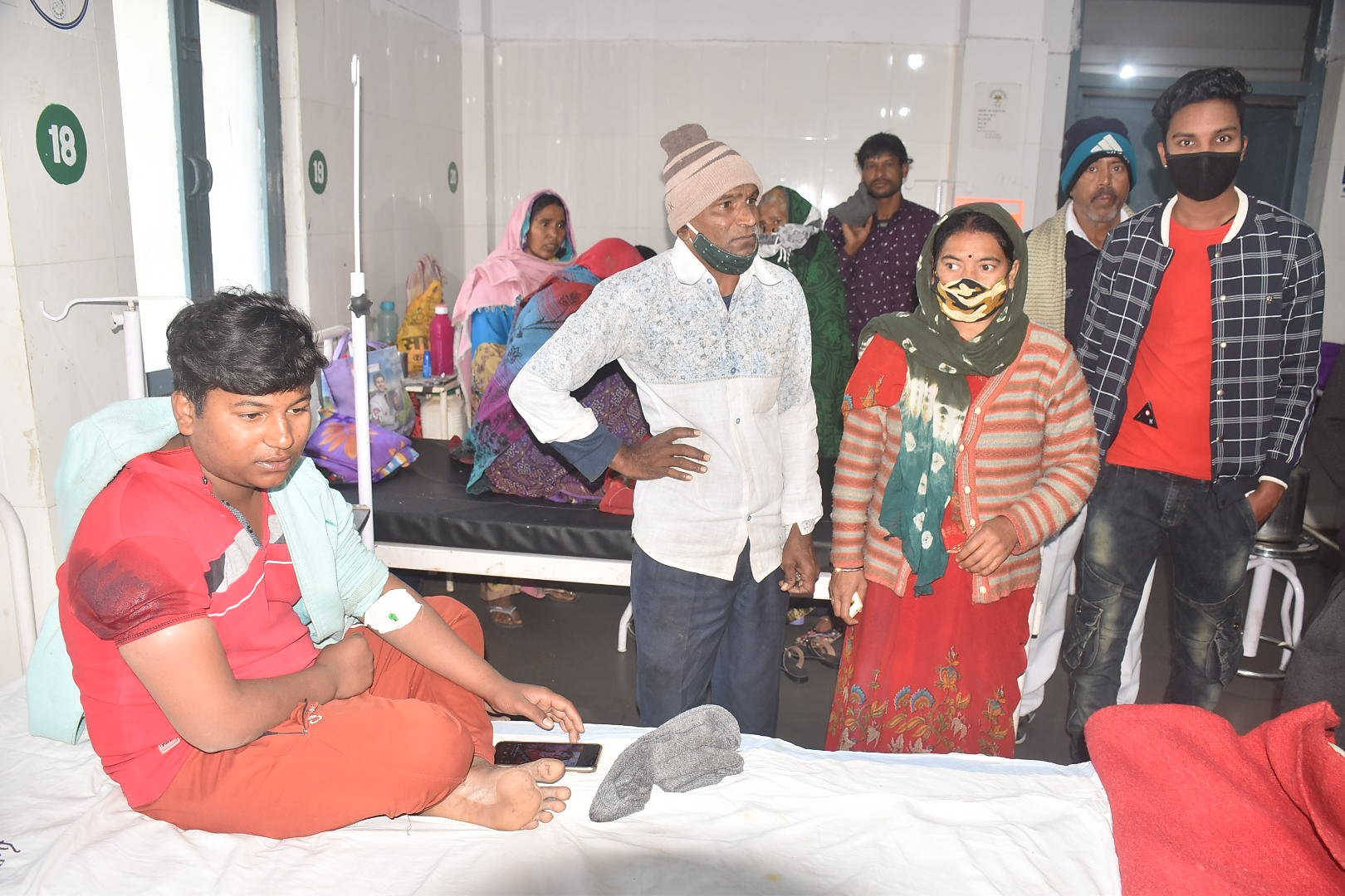 Ujjain: Balloon cylinder explosion at Sair Sapata Fair leaves 7 injured - Vimarsana News