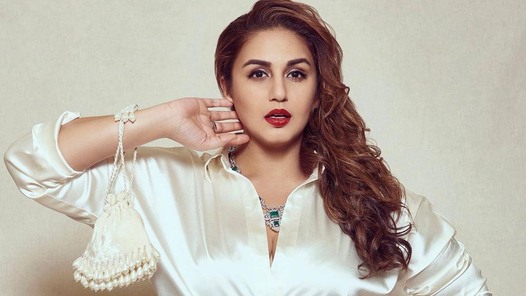 'Tired from all of this': Huma Qureshi shares cryptic messages on Instagram - Vimarsana News