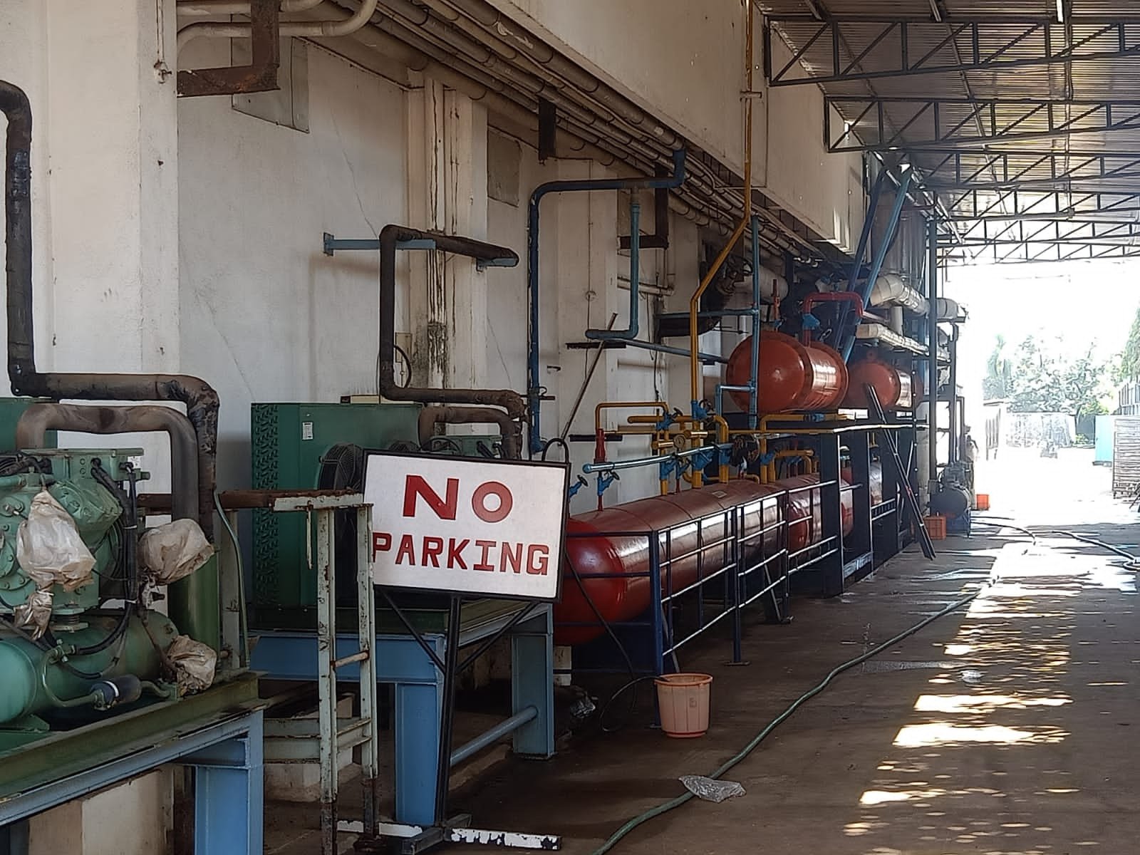 Karnataka: 20 employees hospitalized after chemical leakage at a fish processing plant - Vimarsana News