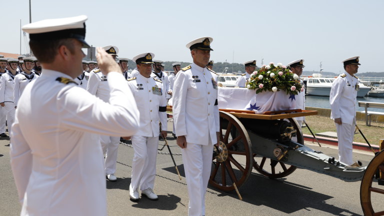 INS Ranvir blast martyr Navy personnel Surendra Dhatwalia cremated with full state honours in Himachal Pradesh - Vimarsana News