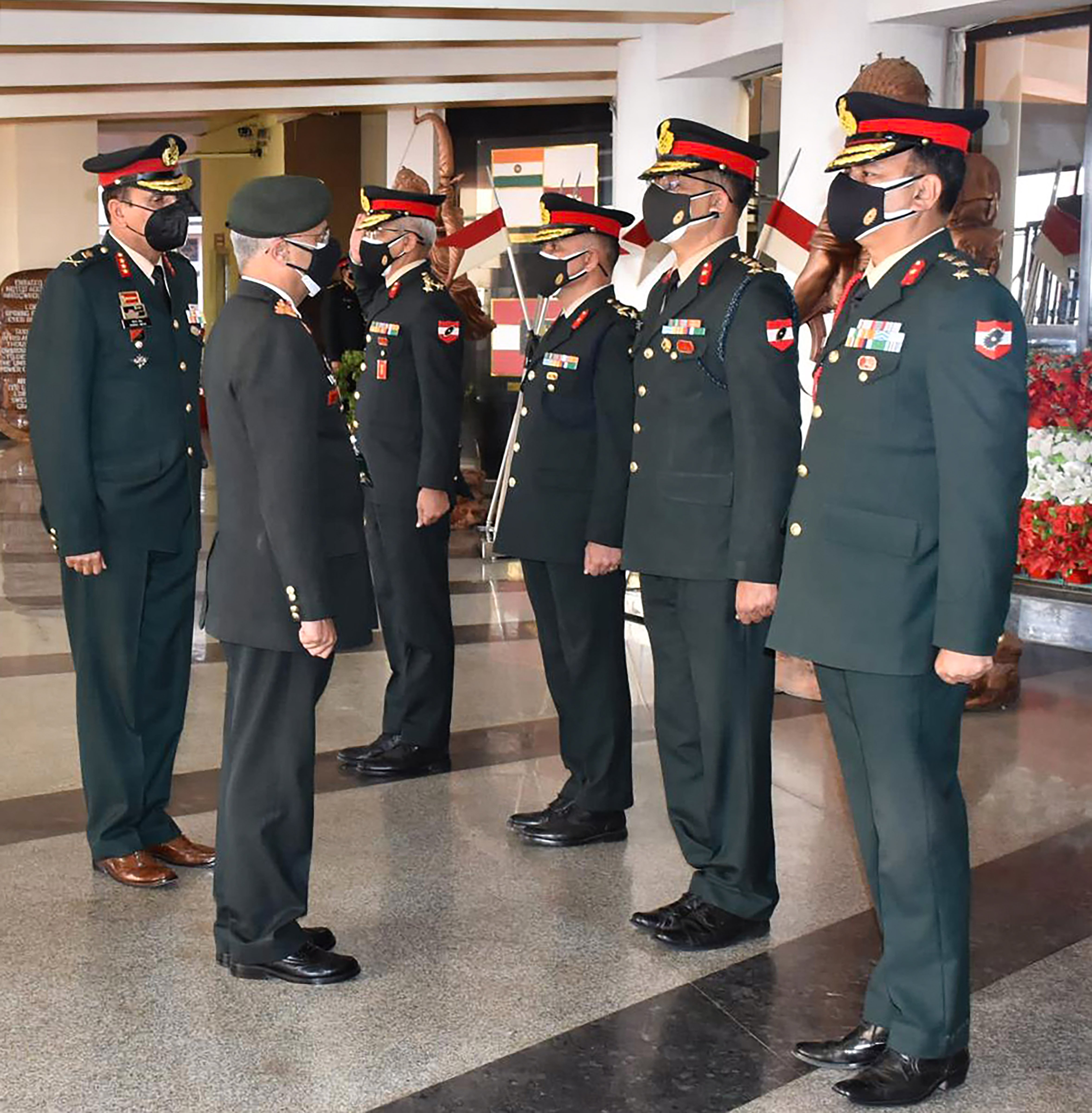 Bhopal: Army Chief visits Bhopal, reviews operational preparedness - Vimarsana News