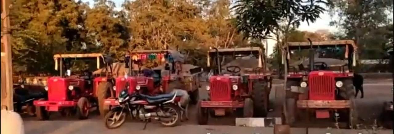 Guna: Sand-laden tractors seized during raid against illegal mining - Vimarsana News