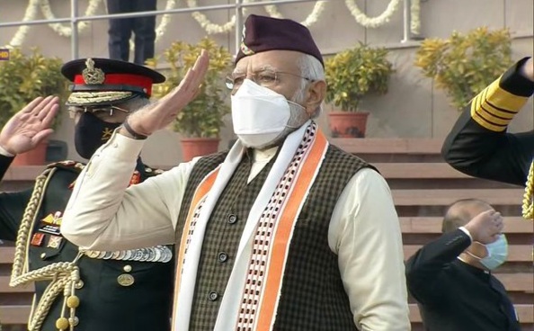 Republic Day 2022: PM Modi ditches his traditional turban, wears poll-bound Uttarakhand's Brahmakamal cap - Vimarsana News