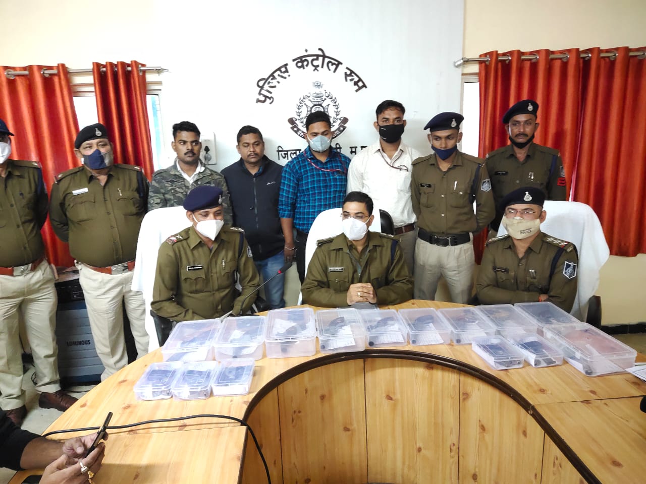 Rajpur: Three held with arms worth Rs 2.8L - Vimarsana News