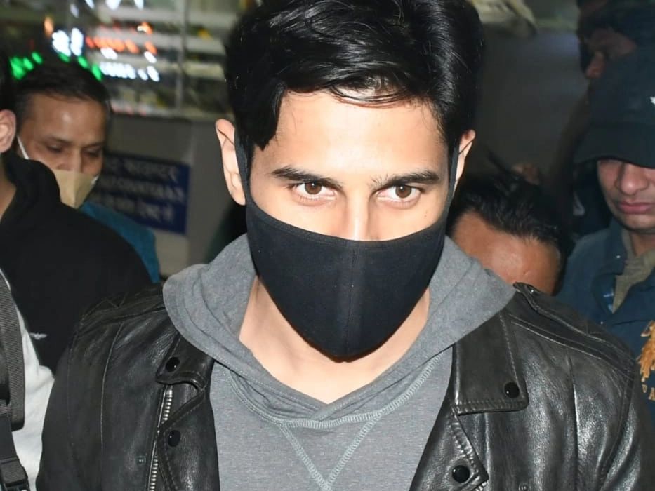 Bhopal: Sidharth Malhotra shoots Airport sequences for Yodha - Vimarsana News