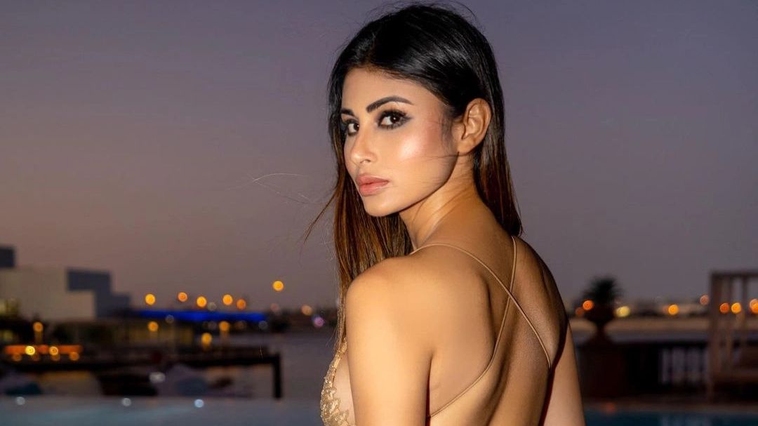 Mouni Roy and Suraj Nambiar to have a beach wedding in Goa on Jan 27: Report - Vimarsana News