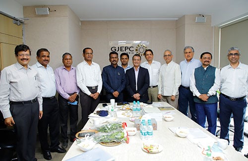 MIDC signs 95-year lease agreement with GJEPC to set up India Jewellery Park Mumbai - Vimarsana News