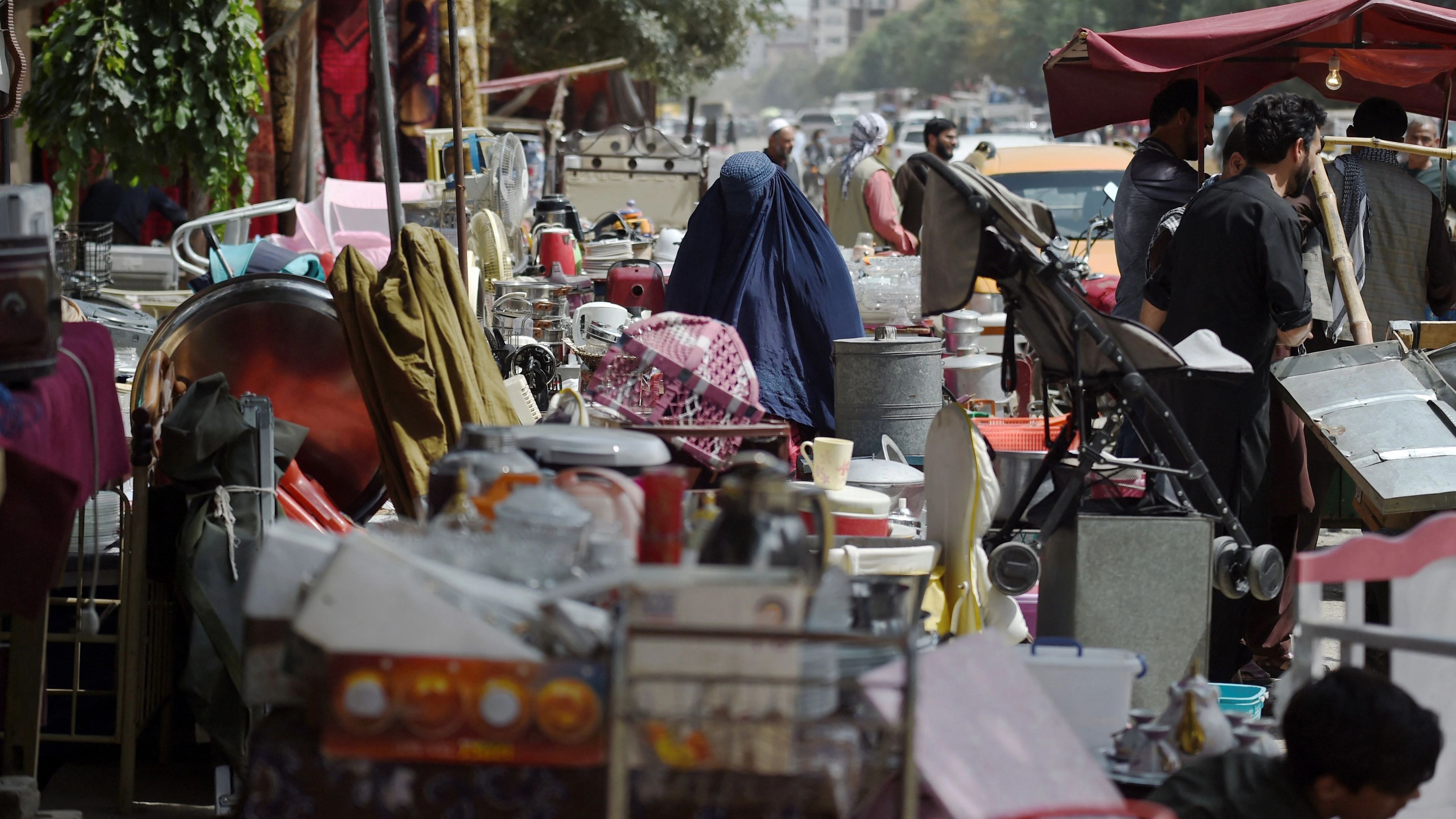 European Authorities Recognize Indian Clearinghouse, Allowing Deutsche Bank and BNP Paribas Direct Trading in Government Bonds