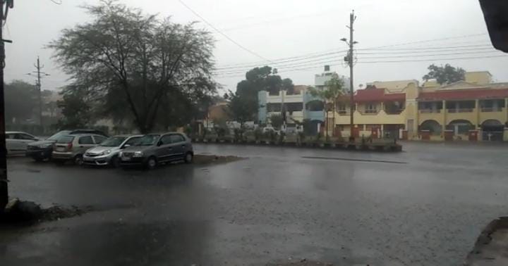 Bhopal: City sees heavy rainfall since night, temperature falls - Vimarsana News