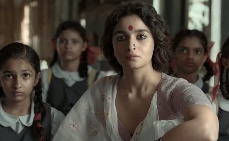 Gangubai Kathiawadi review: Alia Bhatt shines with a stellar performance in this otherwise flawed Sanjay Leela Bhansali film - Vimarsana News