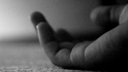 Andhra Pradesh: 16-year-old girl kills self after parents force her to attend offline classes - Vimarsana News