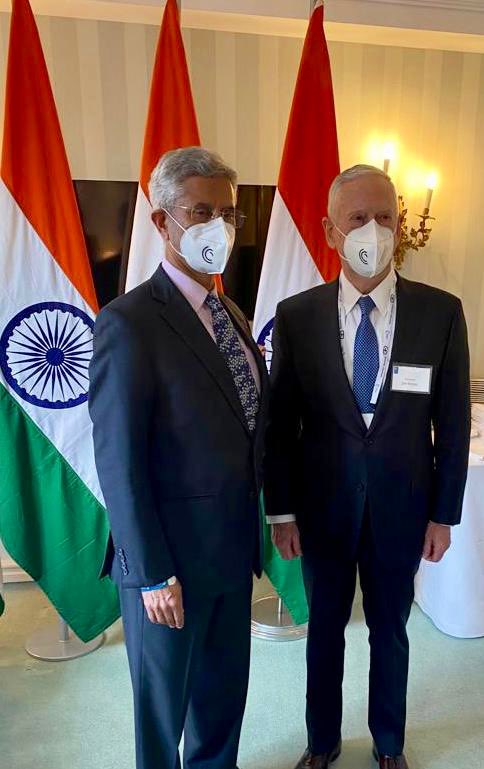 Munich Security Conference: EAM Jaishankar meets Singapore defence chief, ex-US defence secretary Mattis - Vimarsana News