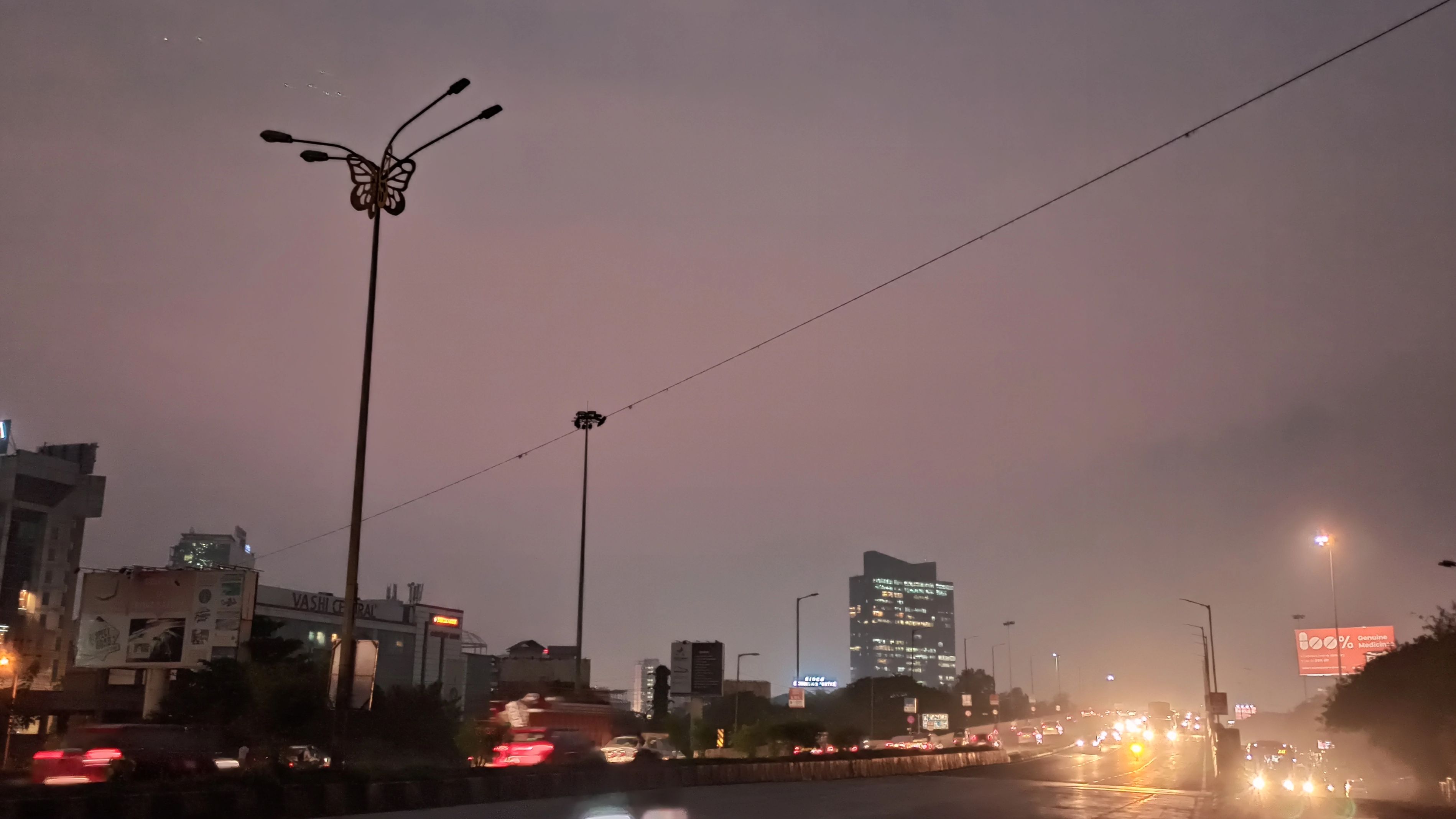 Navi Mumbai: Defunct streetlights on Sion-Panvel highway pose serious risk to life - Vimarsana News