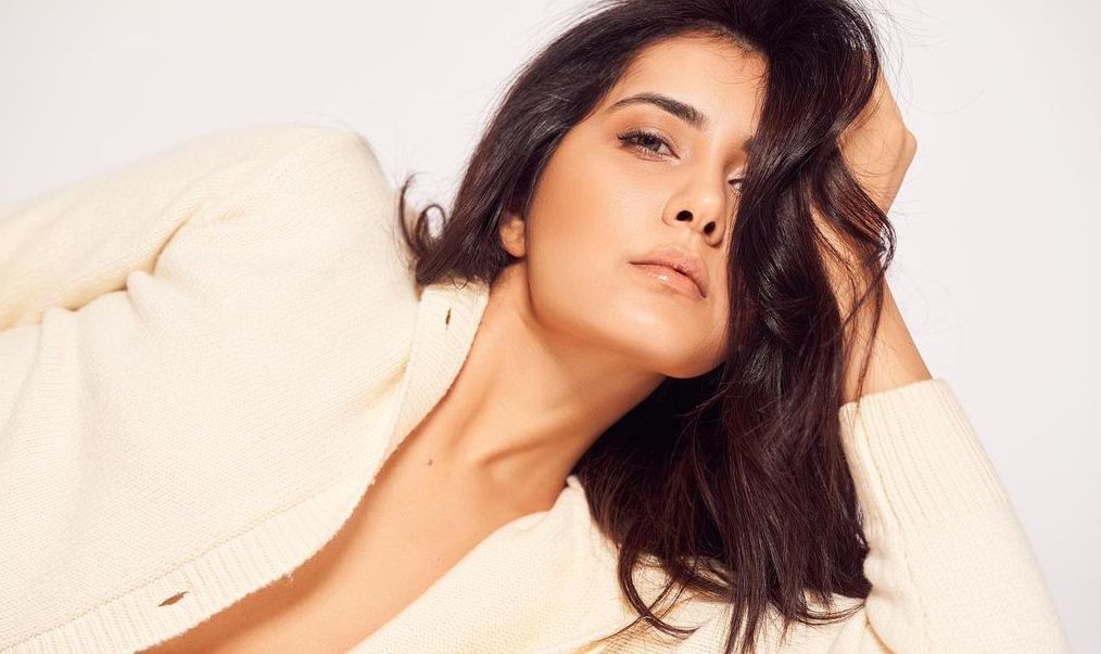 Raashii Khanna commences 'Sardar' shoot in Chennai, after wrapping schedule of 'Thank You' in Moscow - Vimarsana News