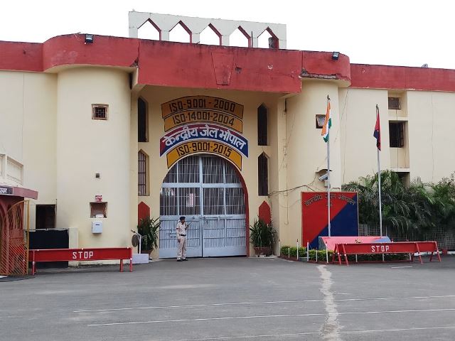 Prisoners in Bhopal Central jail get training to become priests - Vimarsana News