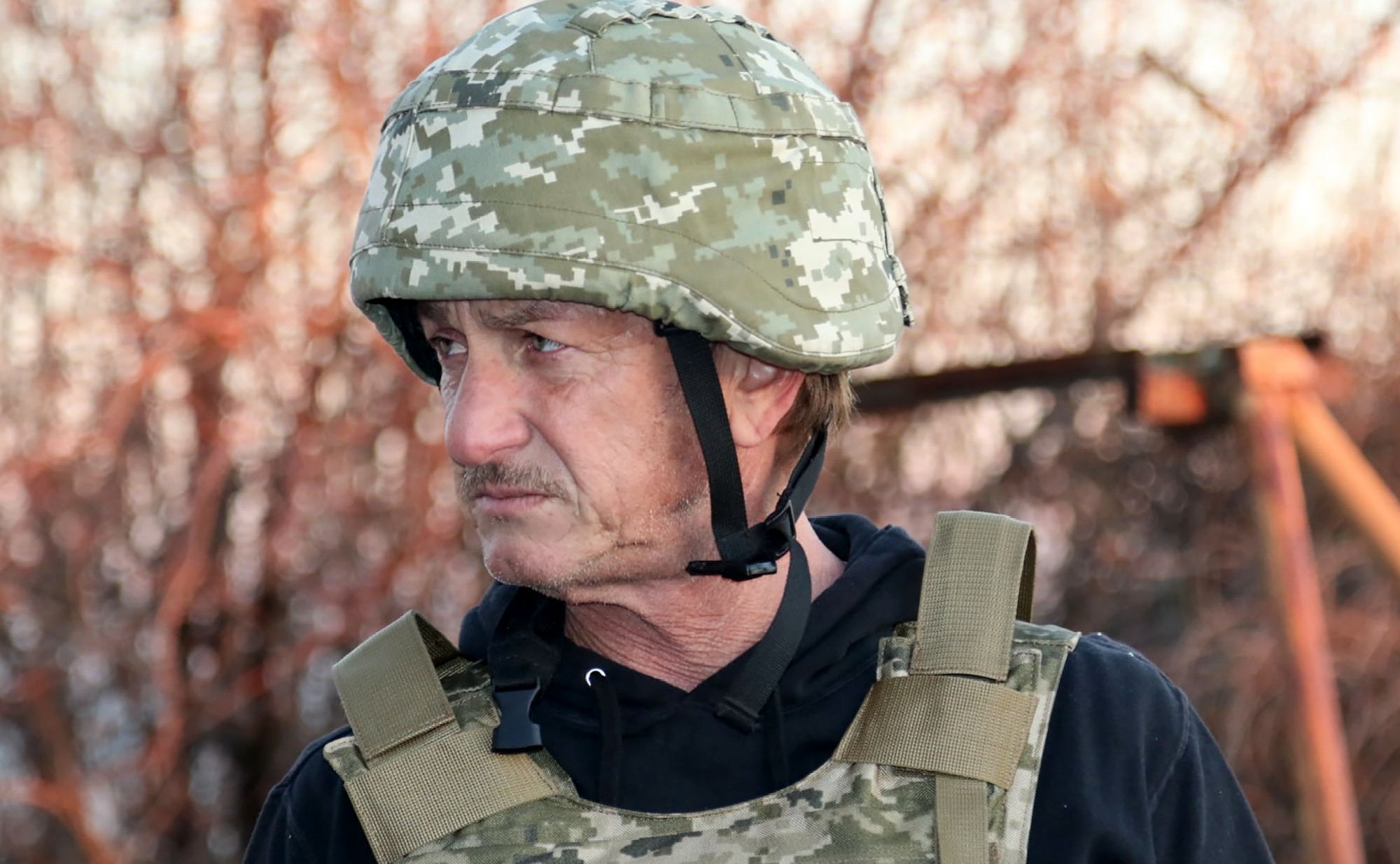 Actor-filmmaker Sean Penn in Ukraine to film documentary on Russia's military operation - Vimarsana News