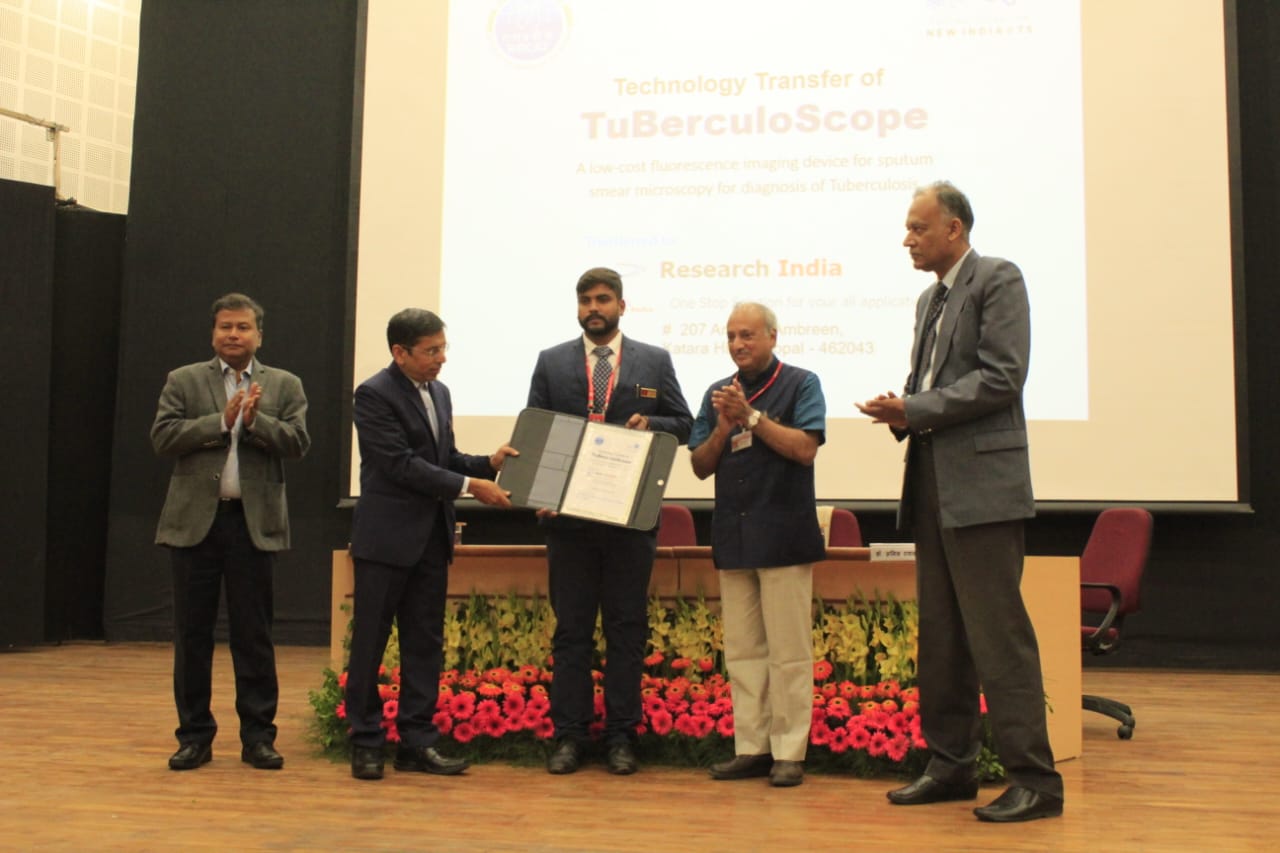 Indore: Three transfers of technologies done to their industrial partners at 39th Foundation Day function of RRCAT - Vimarsana News