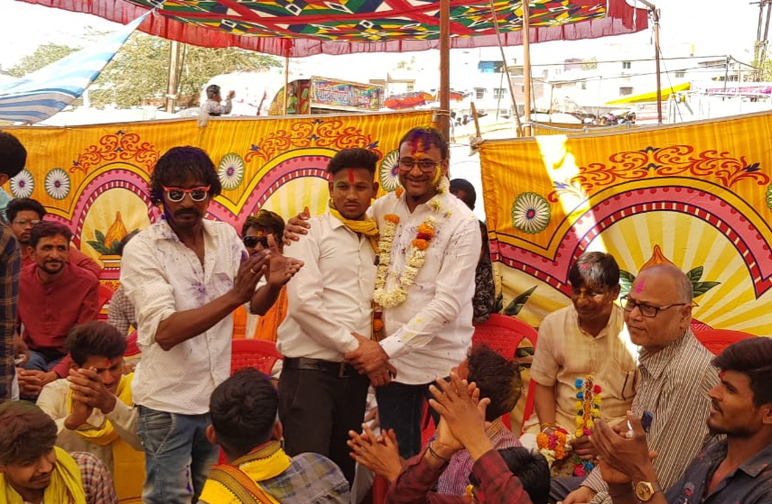 MP: Bhagoria comes alive with drum beats, dancing - Vimarsana News