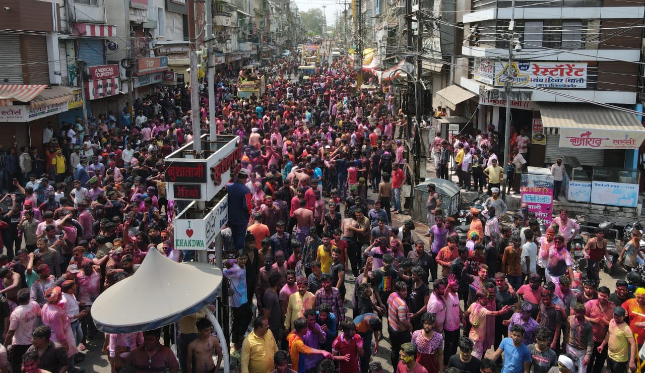 Madhya Pradesh: Rangpanchami revelry returns after two years, state drenches in colours - Vimarsana News