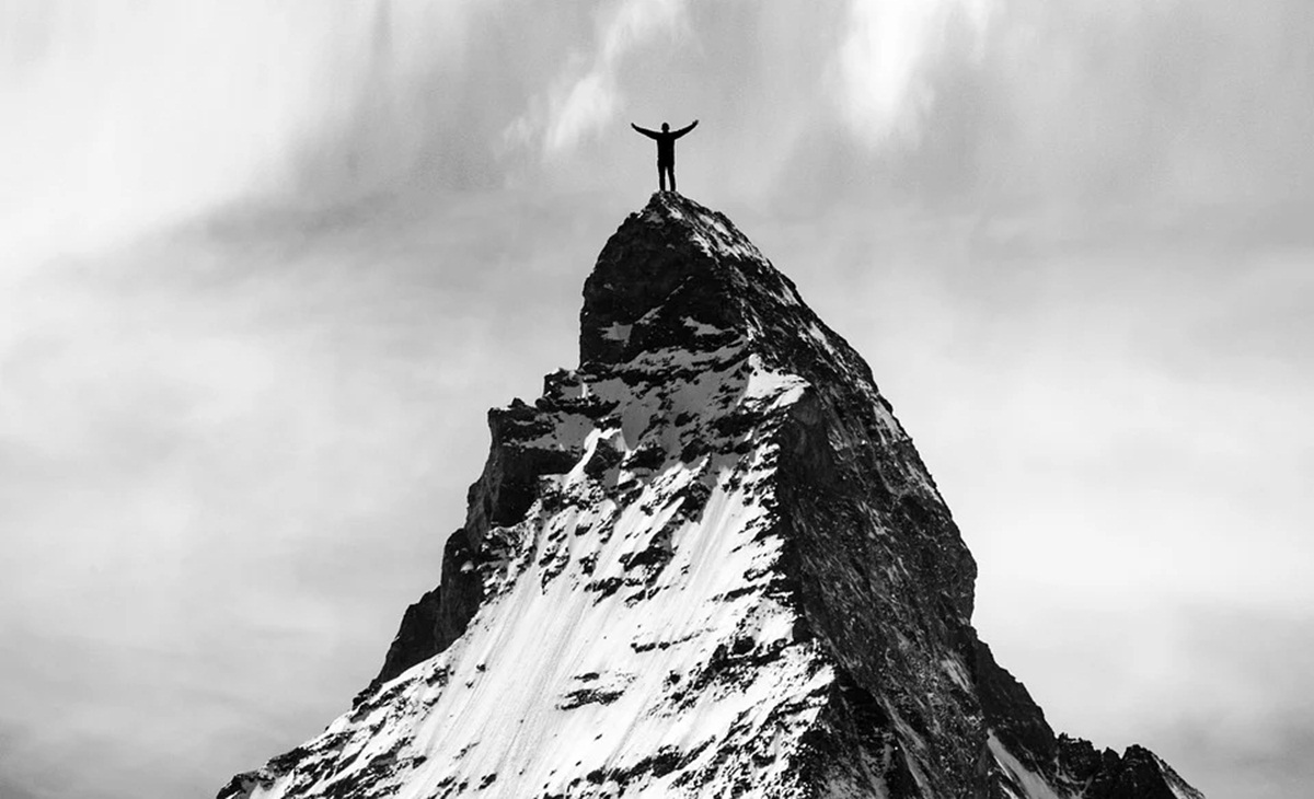 Guiding Light: Be an Achiever - Vimarsana News