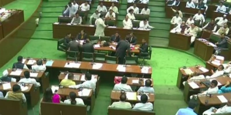 Maharashtra Assembly adjourned briefly over presence of suspended BJP MLA - Vimarsana News