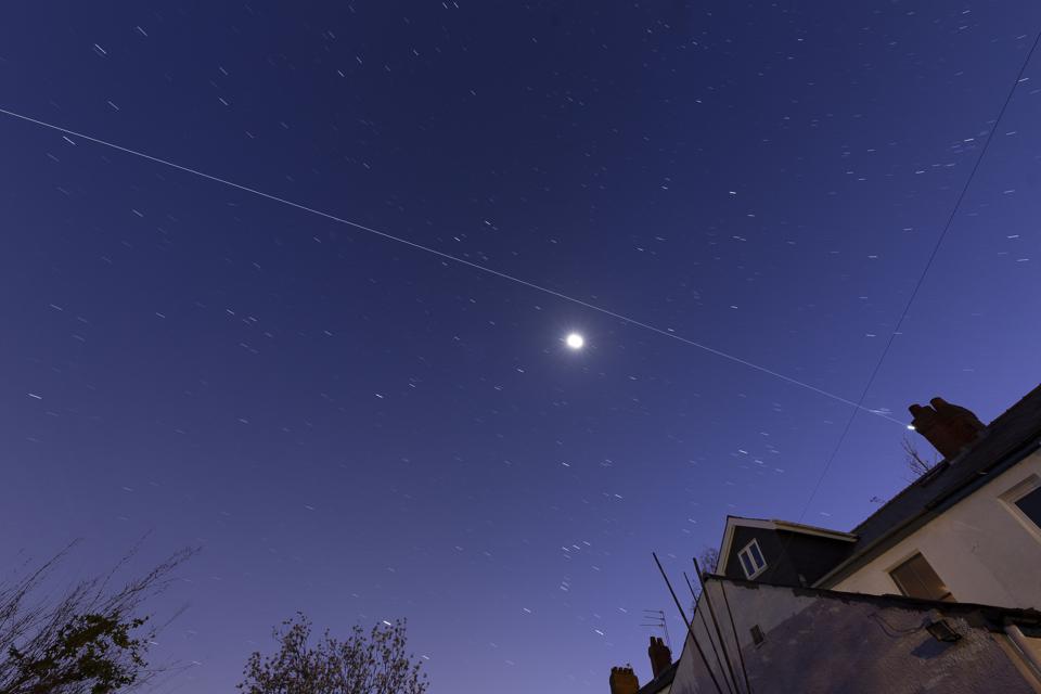 Mumbaikars! You can spot internationational space station with naked eyes; here's how - Vimarsana News