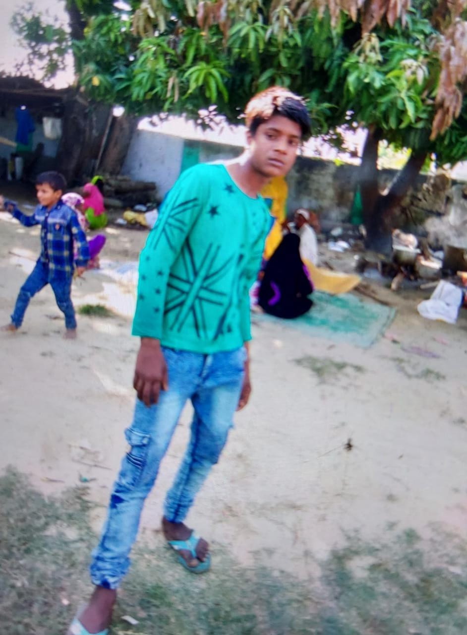 Thane: 19-year-old boy from Ulhasnagar dies of electrocution after sitting on iron chair - Vimarsana News