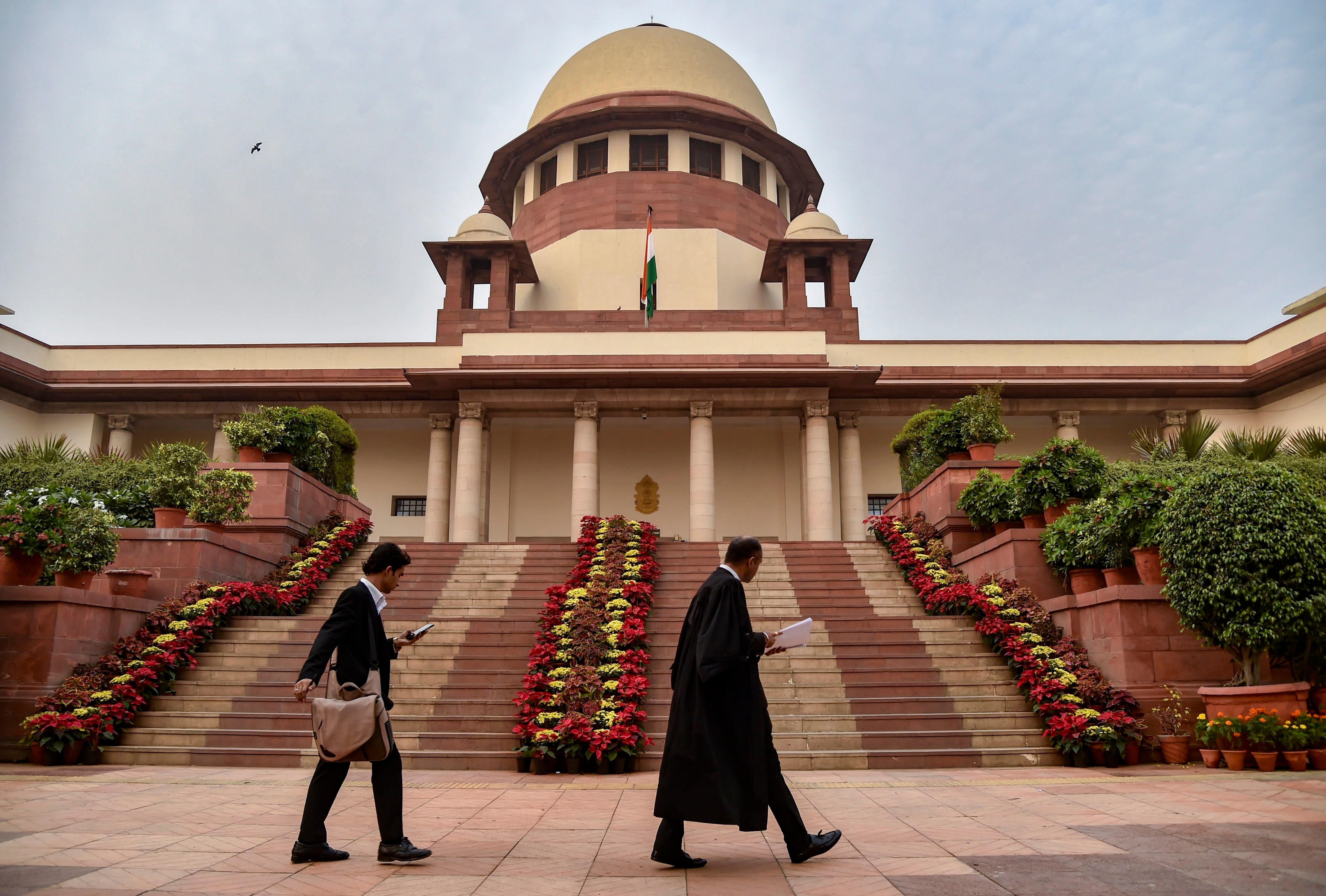 'Don't sensationalise': SC refuses urgent hearing on plea against Karnataka HC order on hijab row - Vimarsana News