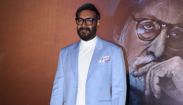 THIS is how Ajay Devgn feels about directing Amitabh Bachchan for the first time in Runway 34 - Vimarsana News