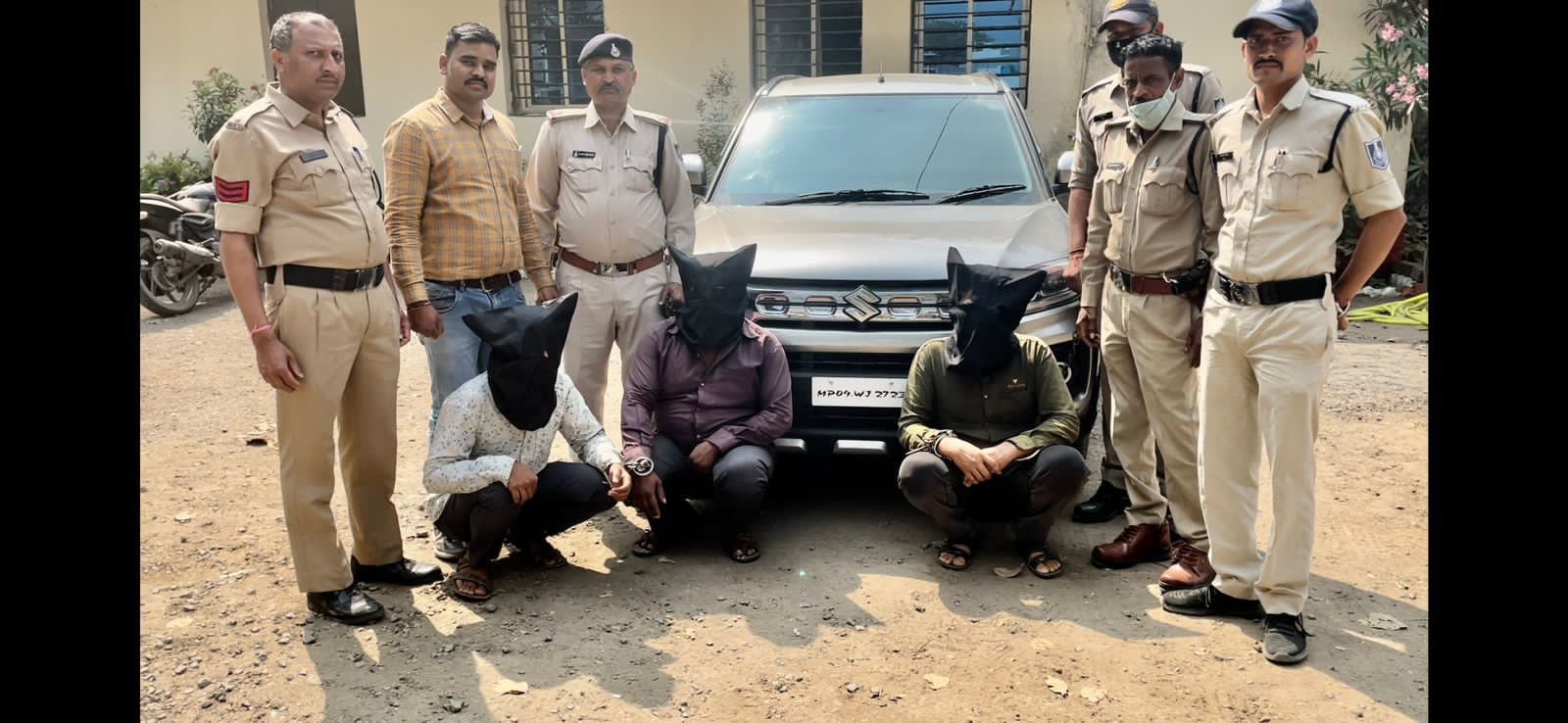 Indore Crime Diary: Three arrested with stolen jewellery worth Rs 75 lakh; Two nabbed for duping man of Rs 10L on lure of forex trading - Vimarsana News