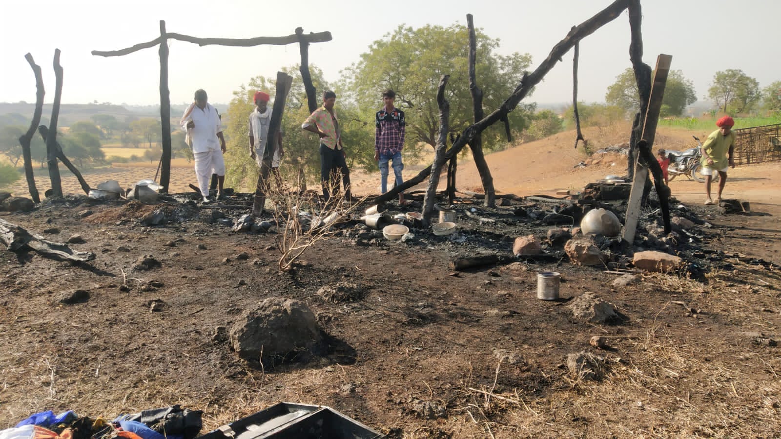 Petlawad: Fire breaks out in house, no causalities reported - Vimarsana News