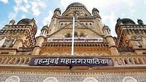 Mumbai: BMC tax dept worker beaten up by defaulter - Vimarsana News
