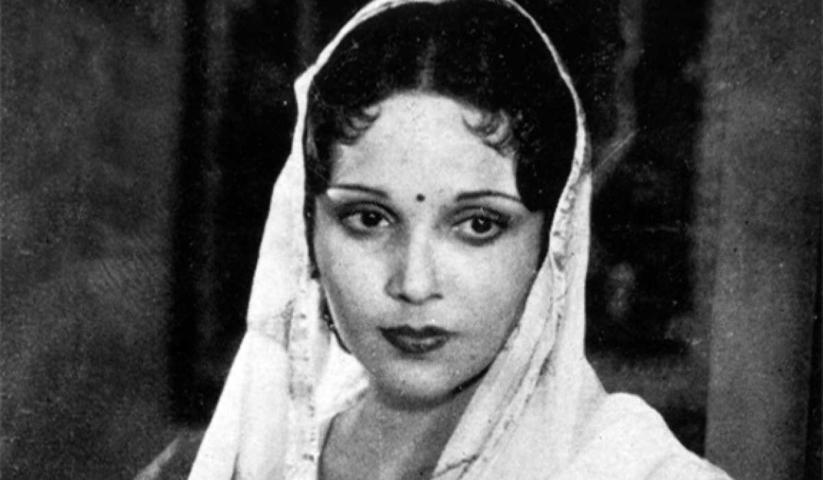 Devika Rani Death Anniversary: Lesser-known facts about the 'First Lady' of Indian cinema - Vimarsana News