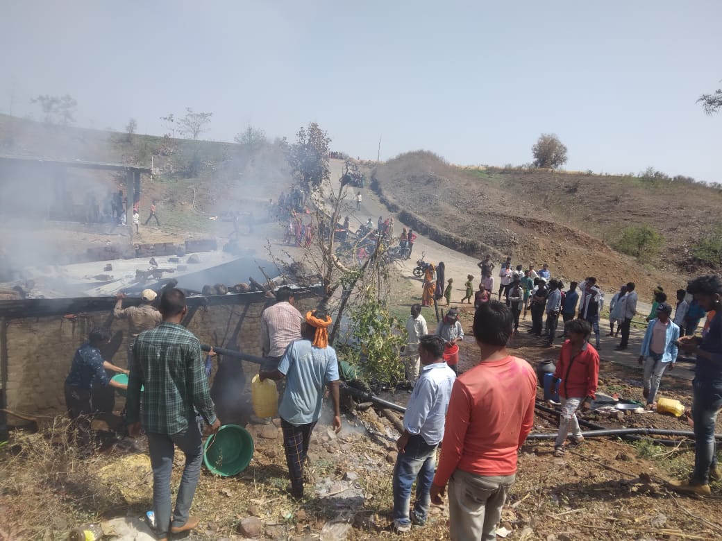 Dhar: LPG blast kills toddler - Vimarsana News