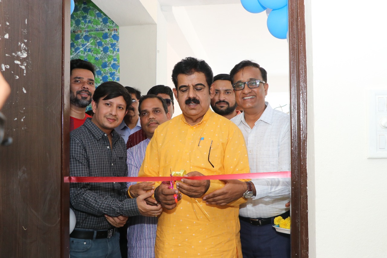 Indore: Digital literacy programme at Government School at Khajrana - Vimarsana News