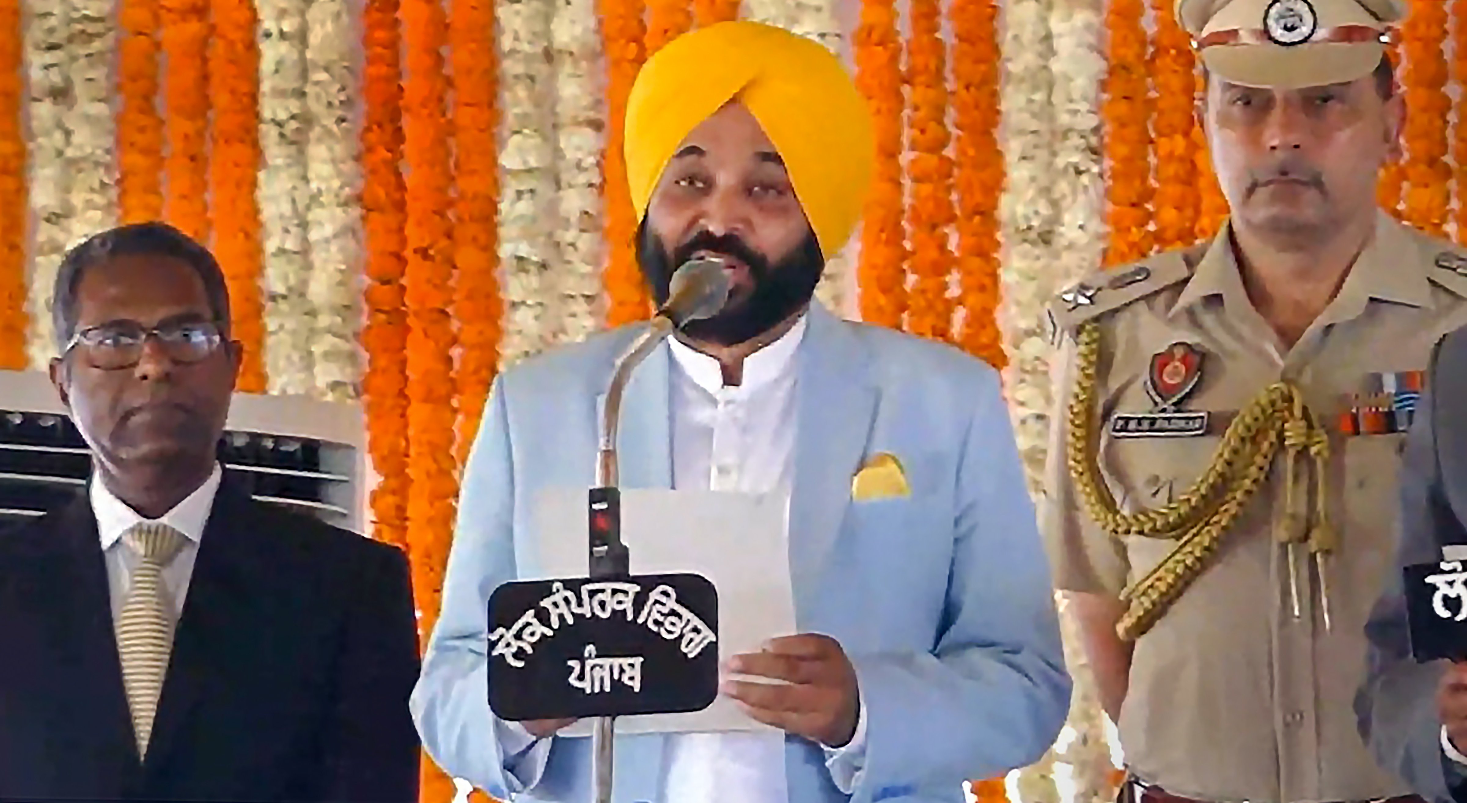 Newly elected Punjab CM Bhagwant Mann to launch anti-corruption helpline on Martyrs' Day - Vimarsana News
