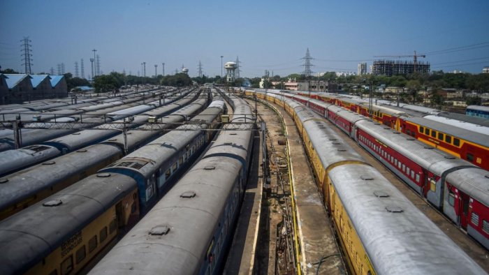 Railways' ETA machines are lying machines - Vimarsana News