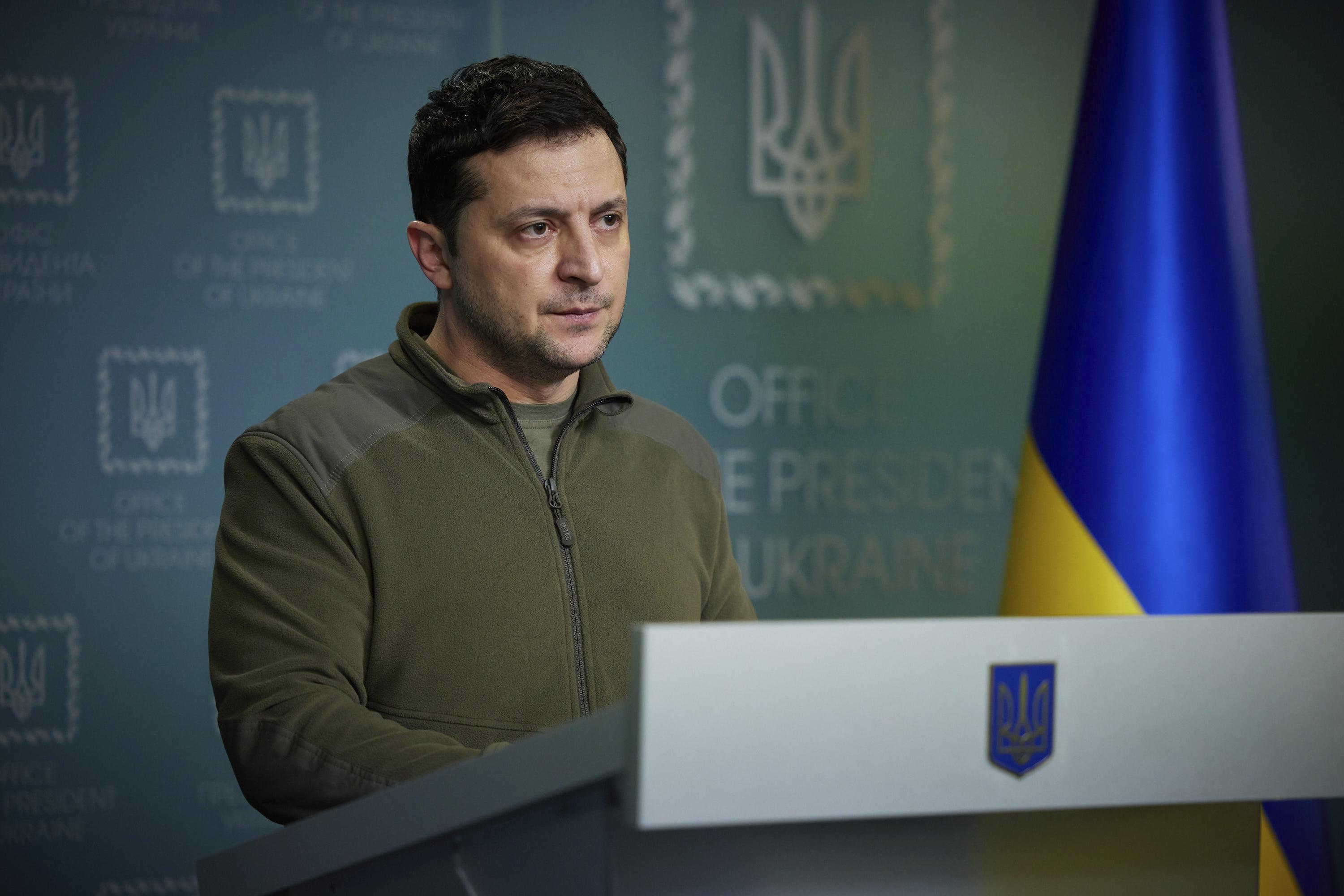Ukraine Prez Zelensky bans pro-Russia political parties - Vimarsana News