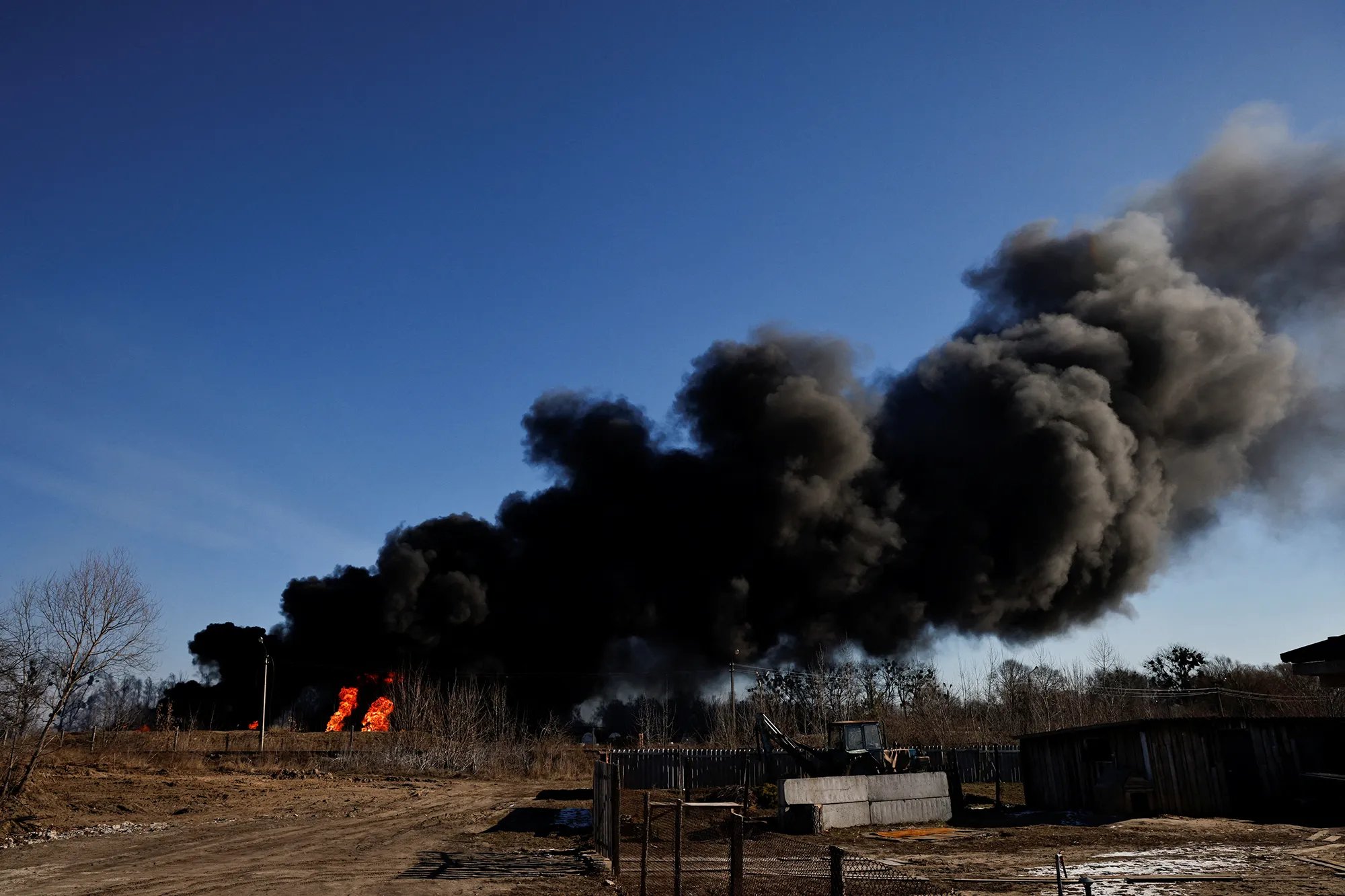 Russia-Ukraine war: Missile attack by Russian troops destroy Vasylkiv military airbase near Kyiv - Vimarsana News