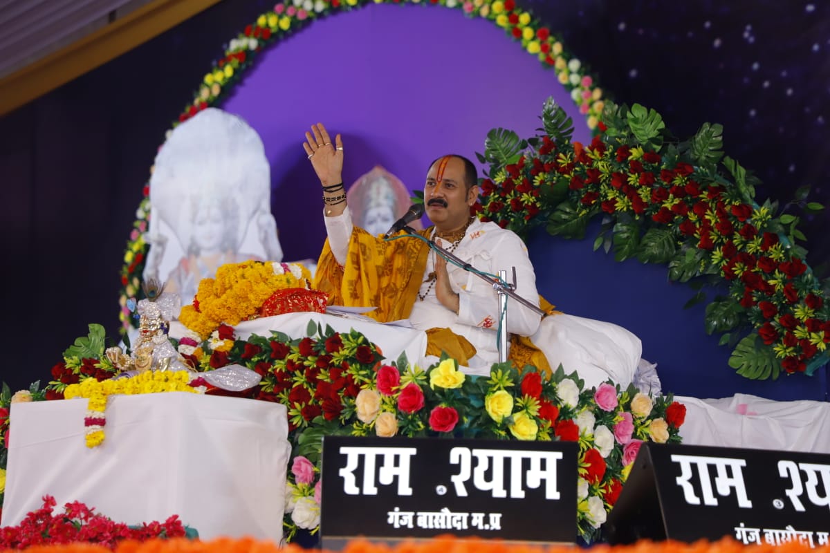 Mhow: Over 50K devotees turn up to listen to Shivpuran Katha; Admin instructs enhancing of fire, electrical safety measures - Vimarsana News
