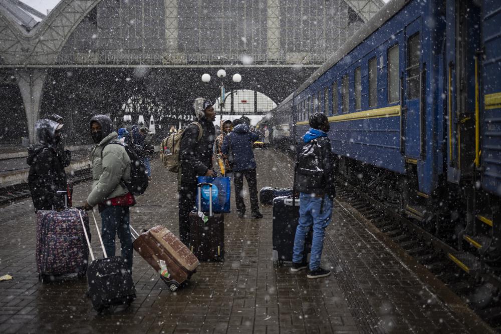 "They are not receiving a proper response from the Embassy," say three students stranded in Ukraine's Kherson - Vimarsana News