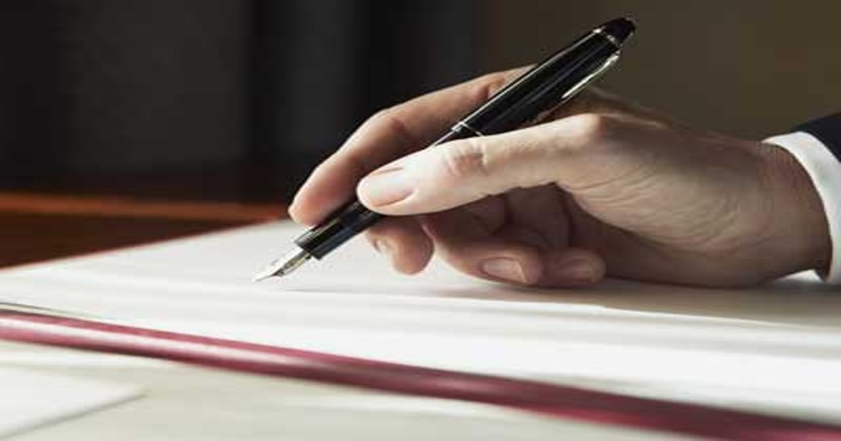 Wish To Pen A Book Make A Splash With Blogging