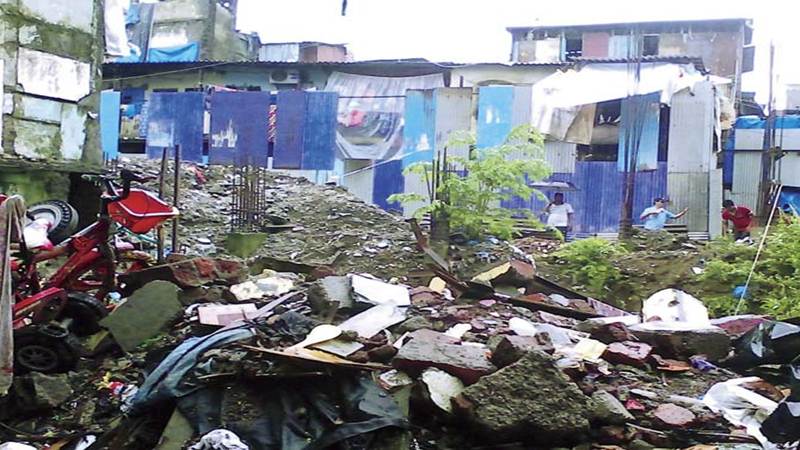 Bhopal: Usurers' illegal buildings, liquor shops razed - Vimarsana News