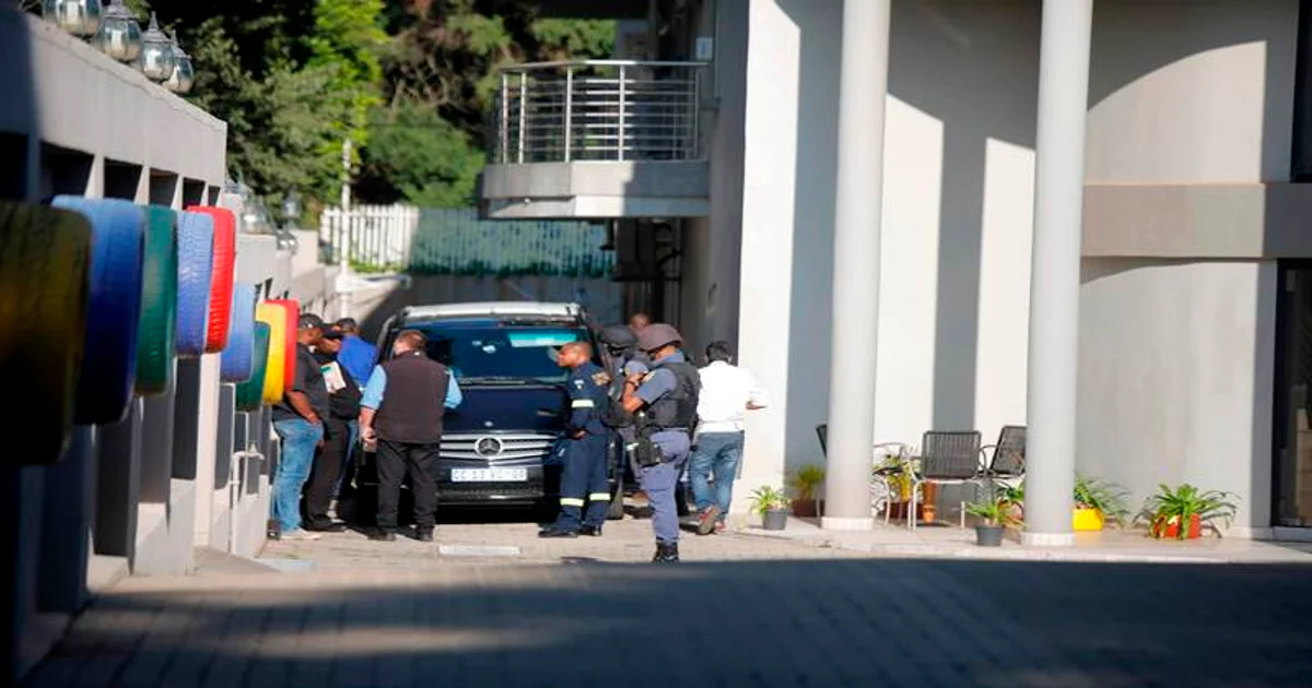 South Africa Police Raid House Of President Jacob Zuma S Allies In Graft Probe