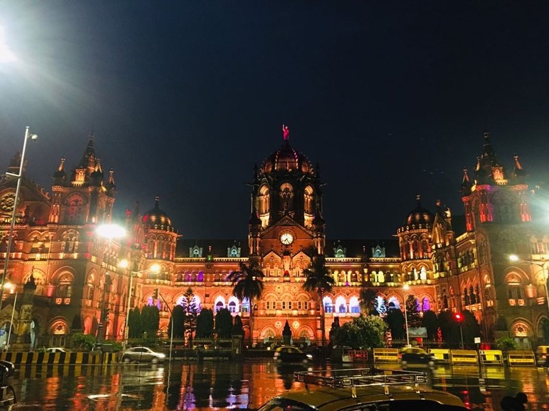 Mumbai: Indian Railways to buy back CSMT after revamp - Vimarsana News