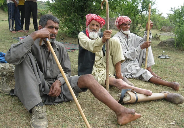 From right to left, land mine amputees Hadaith Ullah, Mirza Khan and Mohammad Khan From right to left, land mine amputees Hadaith Ullah, Mirza Khan and Mohammad Khan