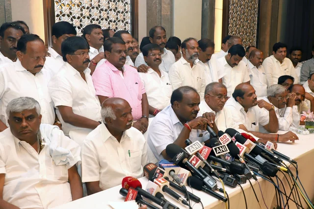 Janata Dal-Secular (JD-S) leader H.D. Kumaraswamy addresses a press conference after holding the legislature party meeting in Bengaluru. Janata Dal-Secular (JD-S) leader H.D. Kumaraswamy addresses a press conference after holding the legislature party meeting in Bengaluru.